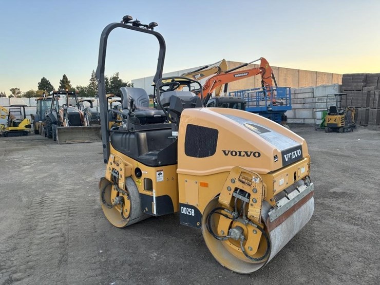 2018-volvo-dd25b-image-2