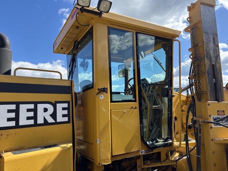 2001-deere-772ch-image-105