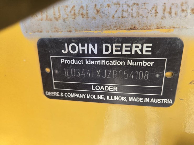 2019-deere-344l-image-65