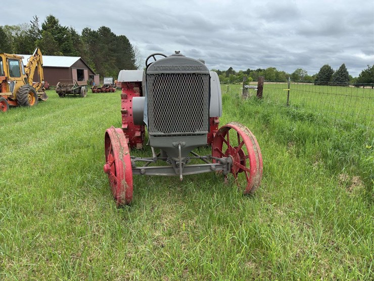 mccormick-deering-22-36-image-3