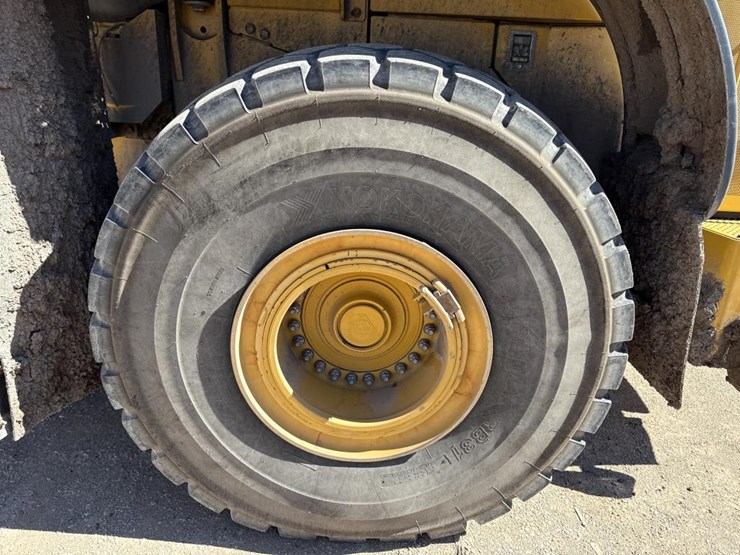 2018-deere-844k-image-69