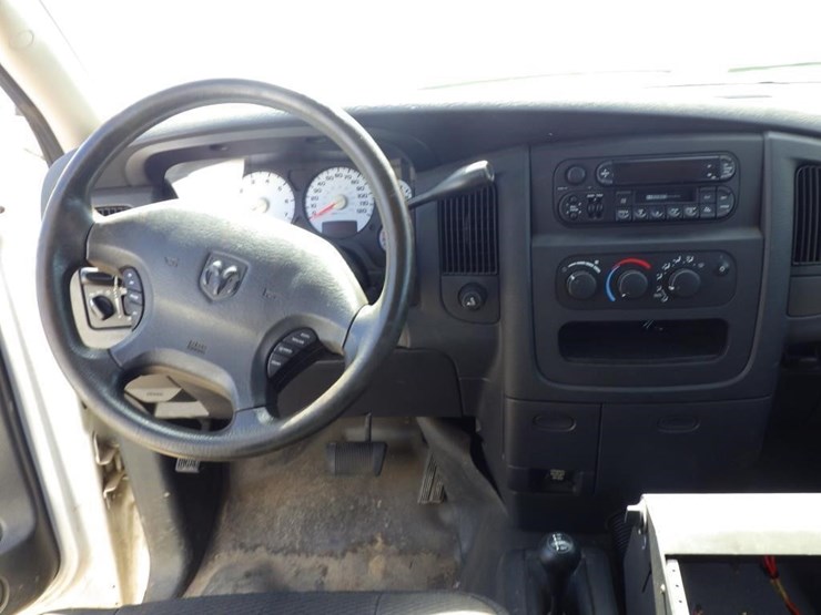 2003-dodge-ram-1500-image-9