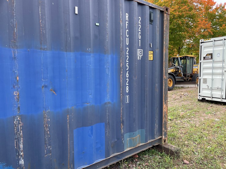 #8106-•-20'-standard-height-shipping-container-image-5