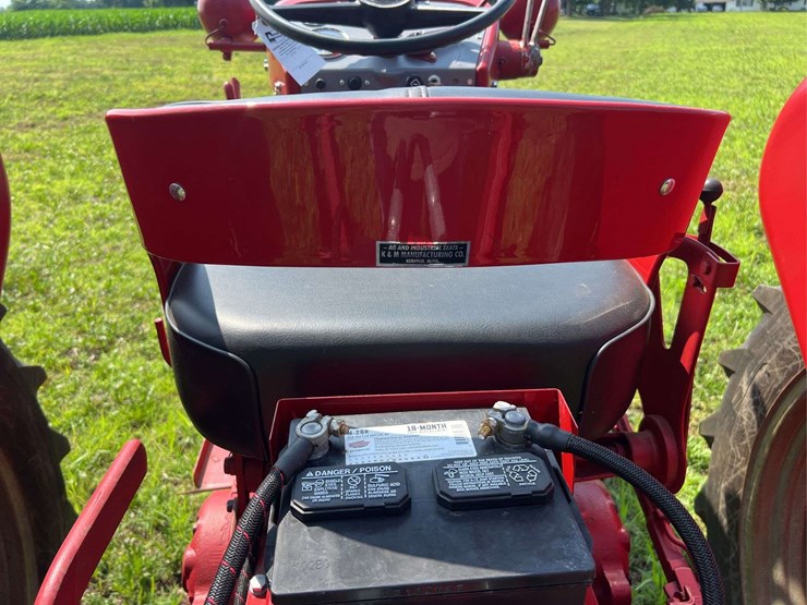 farmall-340-image-63
