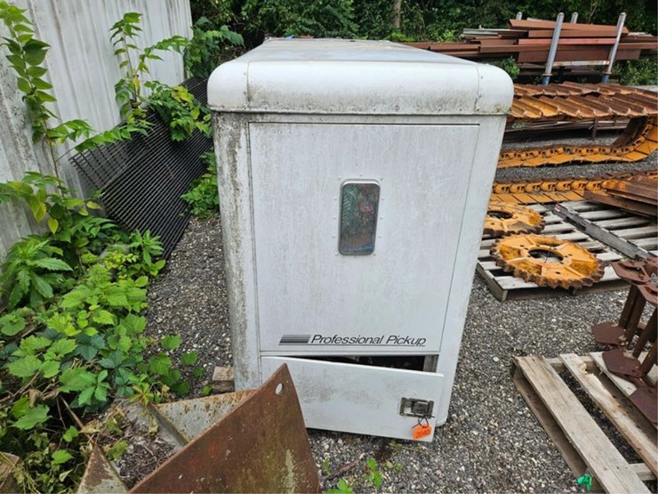 #2040-•-coffin-tool-box-for-semi-image-7