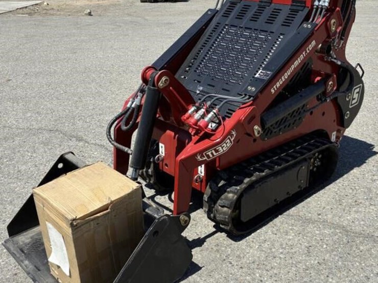 2023-stag-tl322-skid-steer-track-loader-image-1