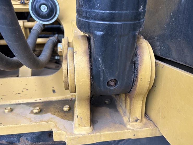 2017-caterpillar-316fl-image-31