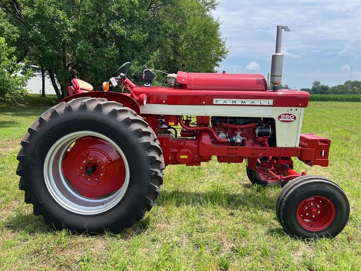 farmall-560-lp-image-6