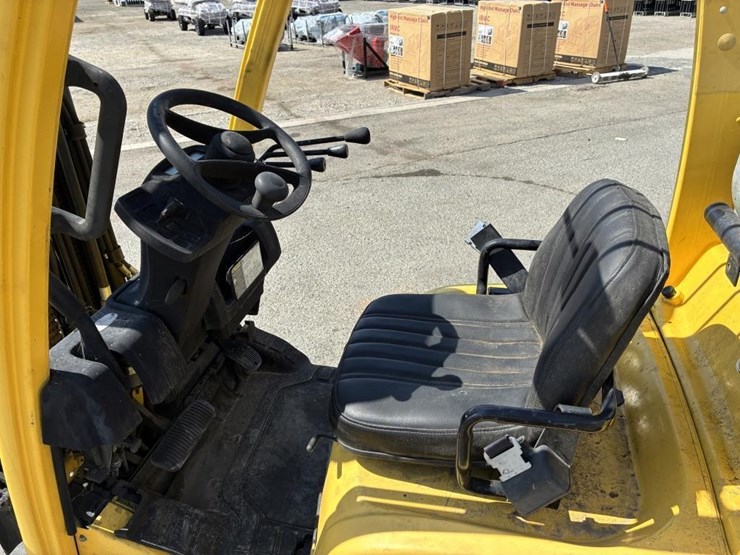 2010-hyster-s40ft5-forklift-image-14