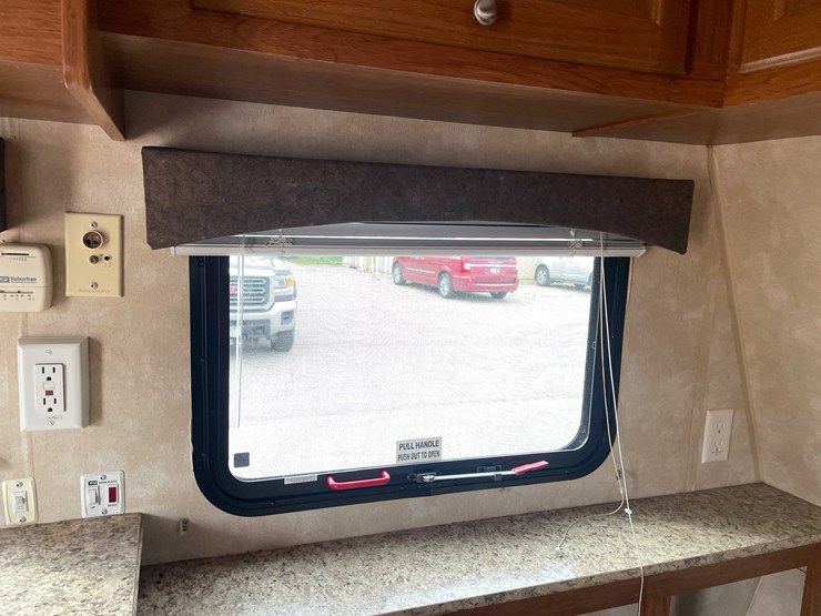 #1976-•-2012-coachman-camper-(no-title)-image-49