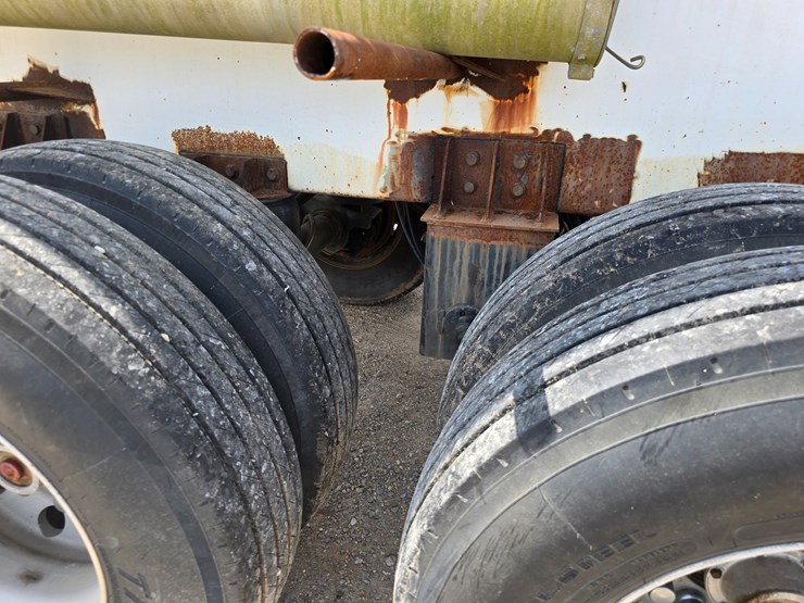 #16593-•-1970-mississippi-tank-company-gas-tank-trailers-image-88