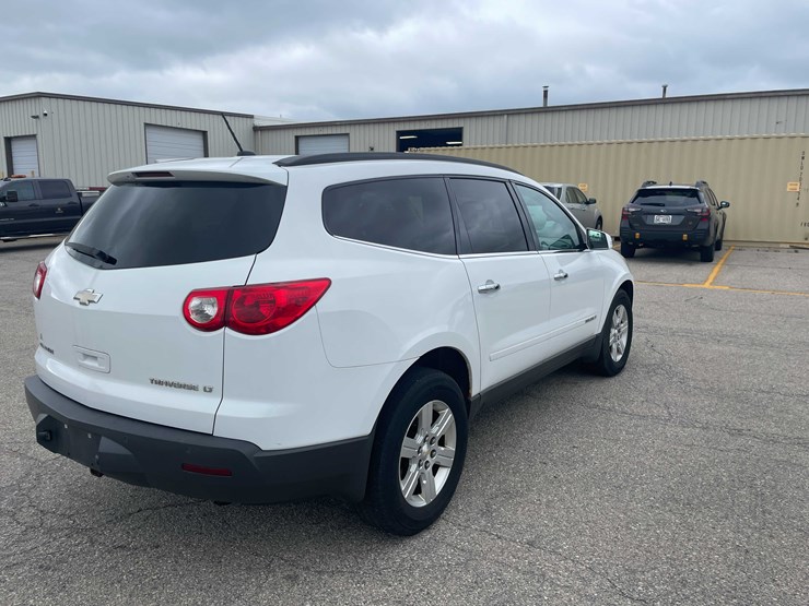 2009-chevrolet-traverse-image-5