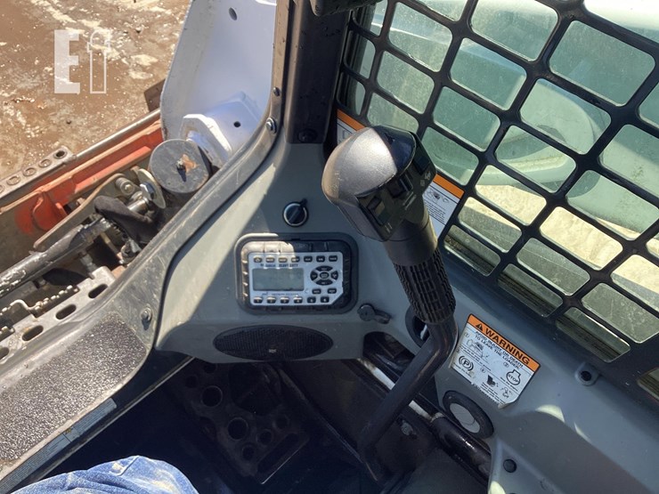 2020-bobcat-t590-image-16