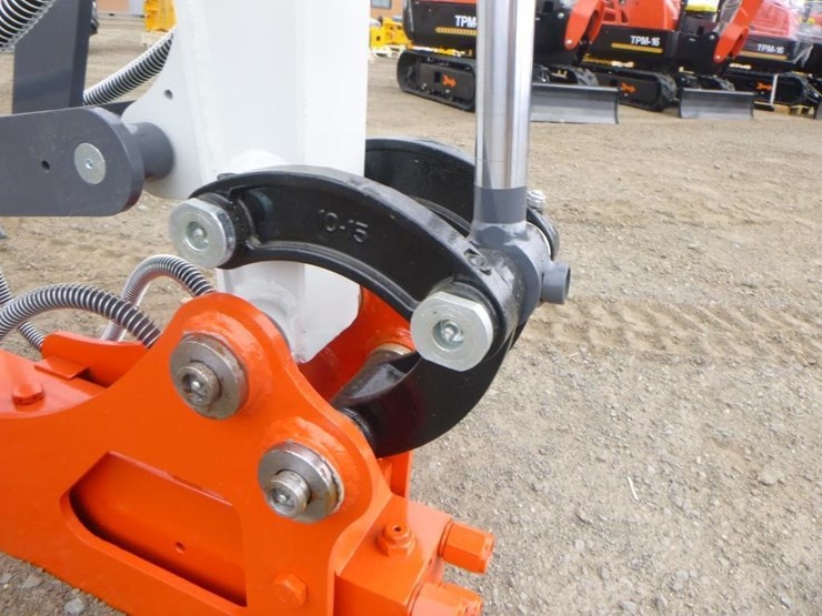 bttl-et15h-6-hydraulic-excavator-image-11
