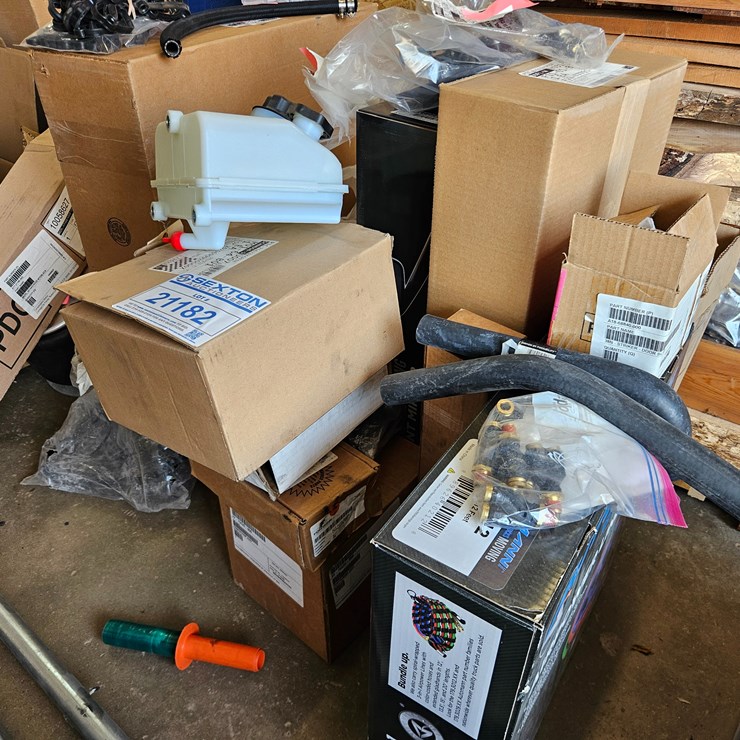#21182 • Misc. Parts for Semi