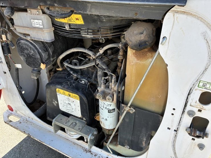 2022-bobcat-t62-image-9