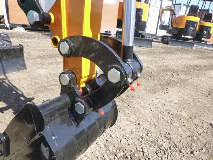 2025-vicsec-vc13-hydraulic-excavator-image-11
