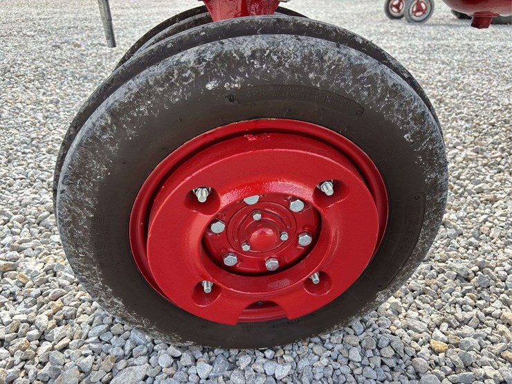 farmall-340-image-62