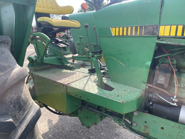 john-deere-2840-image-27