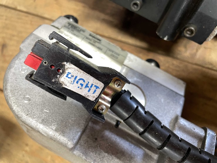 #5515-•-(2)-gear-reduction-pc-motor-(cw)-image-13