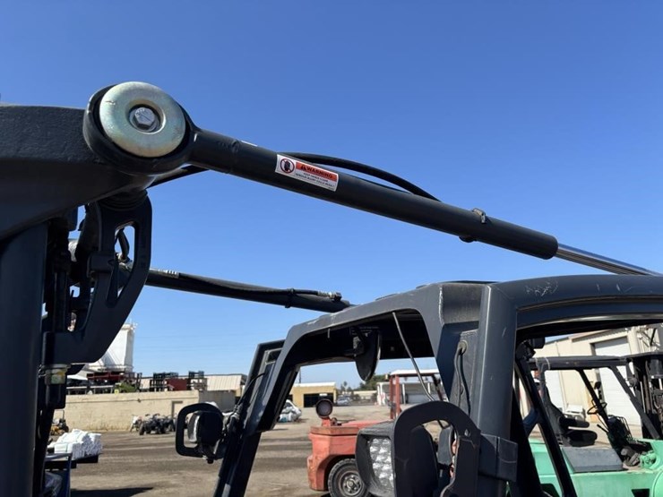 2016-linde-e25pl-forklift-image-9