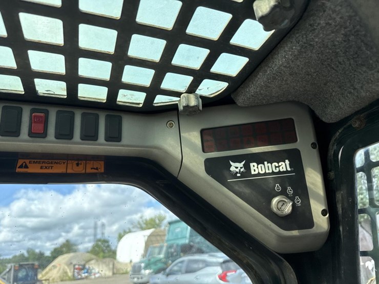 2003-bobcat-s160-image-37