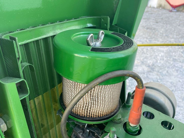 john-deere-112-image-21