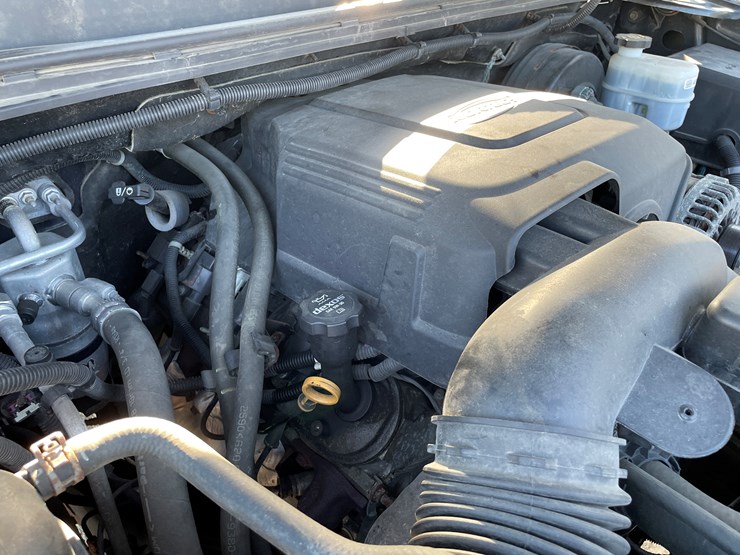 #1012-•-2012-chevy-silverado-1500-extended-cab-pickup-truck-image-38