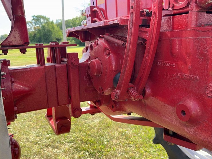 farmall-350-diesel-high-crop-image-68