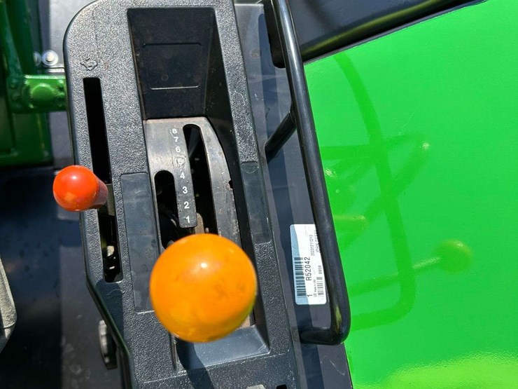 john-deere-4240-image-7