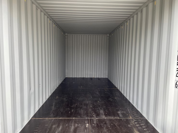 #8110-•-20'-standard-height-shipping-container-image-8