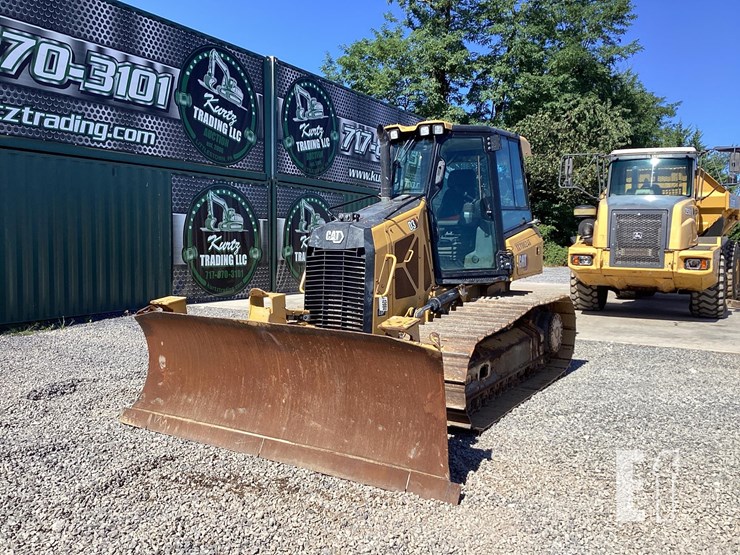 2020-caterpillar-d3-lgp-image-8
