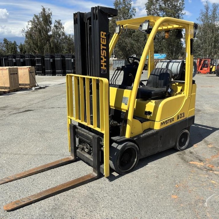 2010 Hyster S40FT5 Forklift