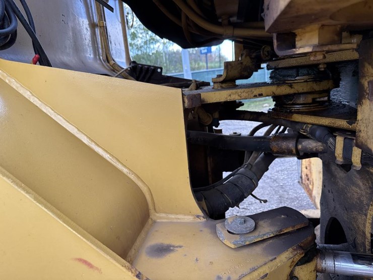 caterpillar-950h-image-22