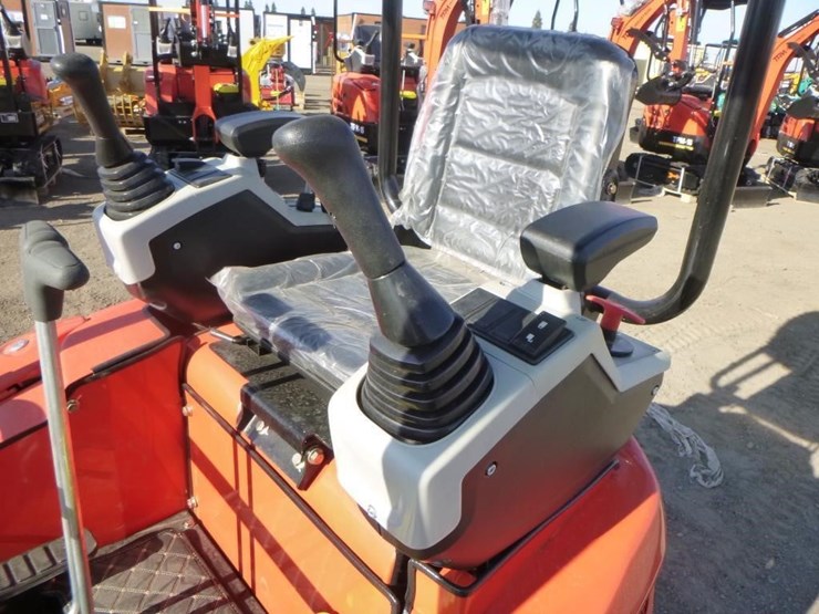2025-tpm-16-hydraulic-excavator-image-21