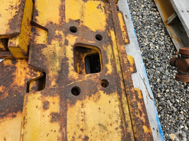 #2094-•-steel-cat-track-pads-image-8