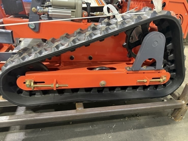 2025-tpm-rm900sb-crawler-rc-mower-image-7