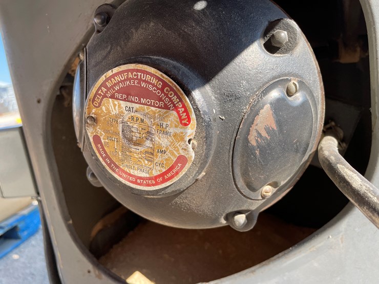 #6781-•-delta-table-saw-image-9
