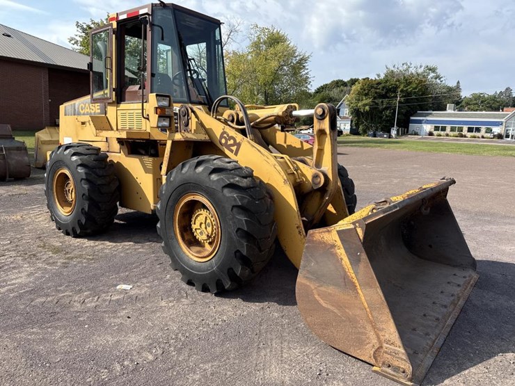 1990-case-621zf-image-7