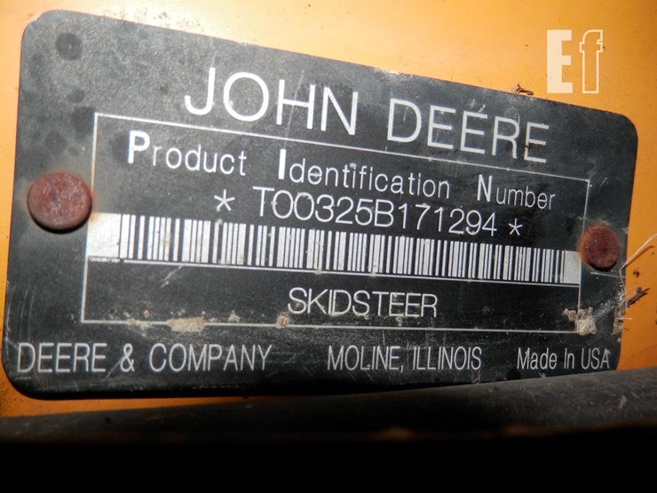 2008-deere-325-image-17