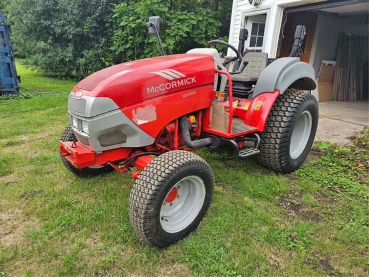 #2019-•-mccormick-gx45a-compact-tractor-image-1