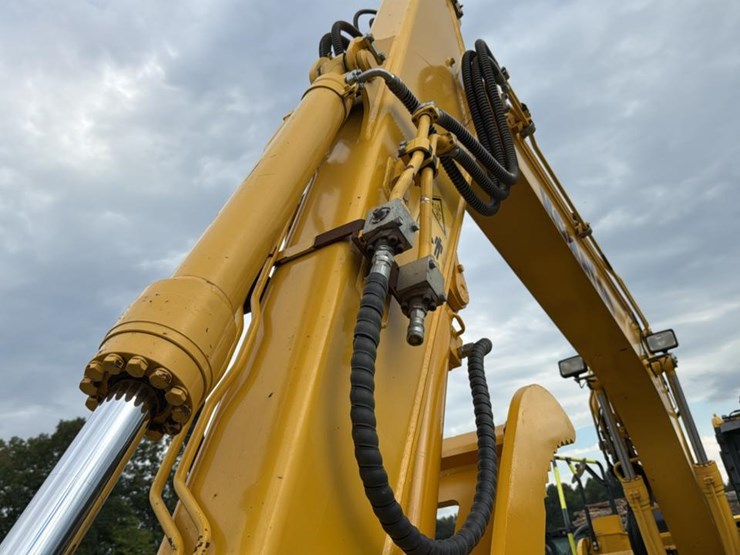 2022-komatsu-pc138-image-13