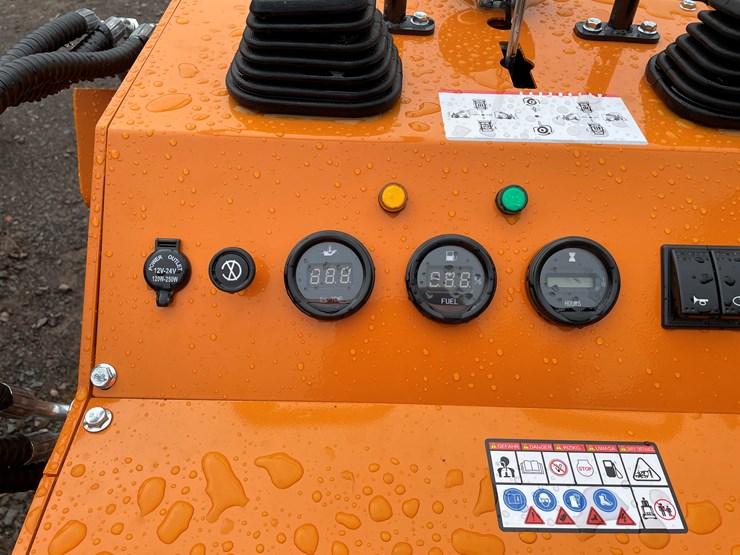 #8160-•-unused-2025-mini-skid-steer-loader-image-19