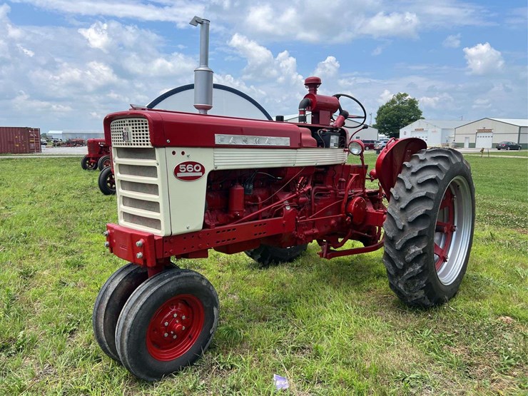 farmall-560-image-1