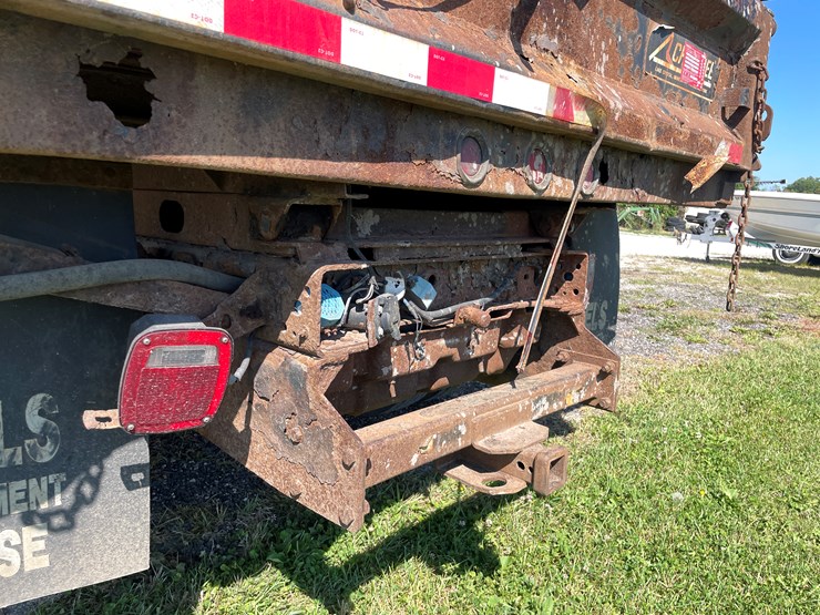 2002-ford-f550-xl-image-35