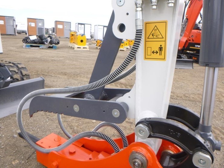 bttl-et15h-6-hydraulic-excavator-image-12