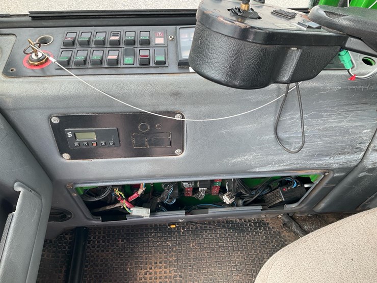 2006-deere-1010d-image-38