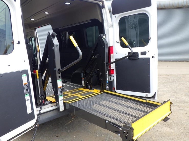 2018-ram-promaster-2500-image-9