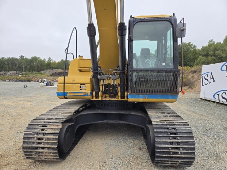 2011-caterpillar-320d-image-9