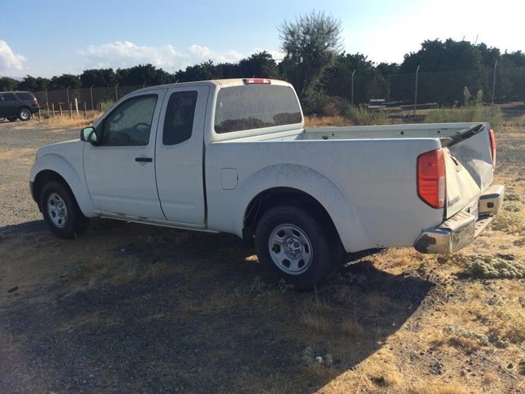 2016-nissan-frontier-image-4